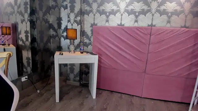 Karin Ks online show from 26, 9, 2025