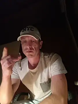 Snapshot of svenpfeifer chatting on 5, 7, 2026 svenpfeifer online show from 5, 7, 2026