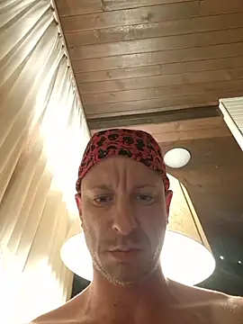 Snapshot of svenpfeifer chatting on 2, 7, 2026 svenpfeifer online show from 2, 7, 2026