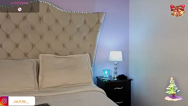 CarolineNasty online show from 2, 12, 2025