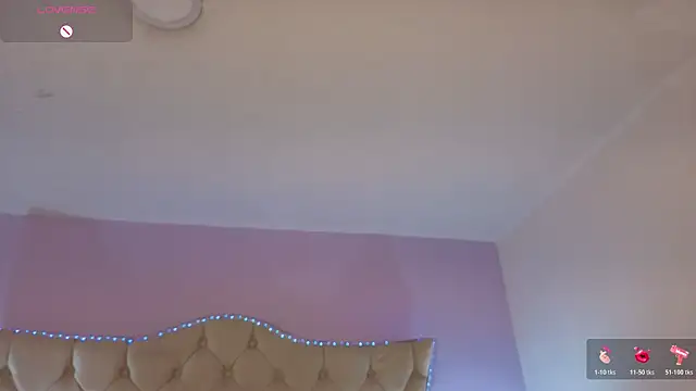 CarolineNasty online show from 6, 11, 2025