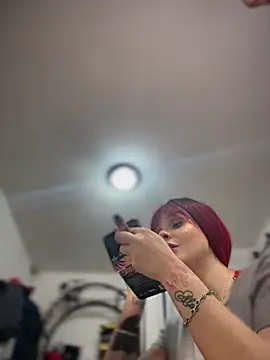 Snapshot of LoganPeny chatting on 11, 2, 2026 LoganPeny online show from 11, 2, 2026