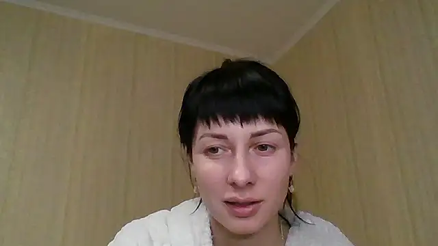 Snapshot of _Black-Panther_ chatting on 4, 11, 2025 Black-Panther online show from 4, 11, 2025