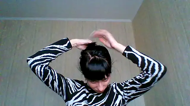 Snapshot of _Black-Panther_ chatting on 20, 11, 2025 Black-Panther online show from 20, 11, 2025