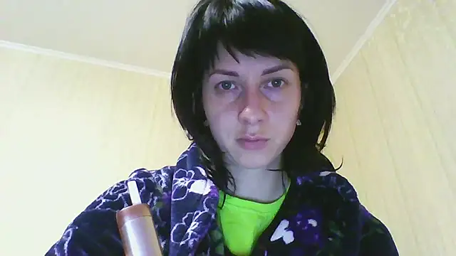 Snapshot of _Black-Panther_ chatting on 7, 11, 2025 Black-Panther online show from 7, 11, 2025