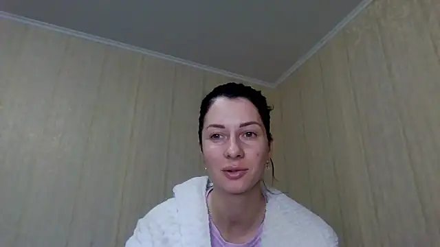 Snapshot of _Black-Panther_ chatting on 13, 9, 2025 Black-Panther online show from 13, 9, 2025