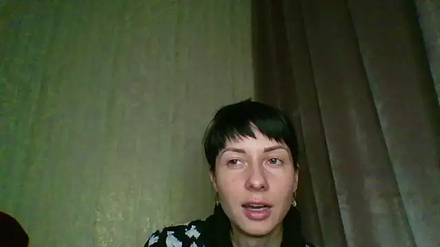 Snapshot of _Black-Panther_ chatting on 11, 11, 2025 Black-Panther online show from 11, 11, 2025