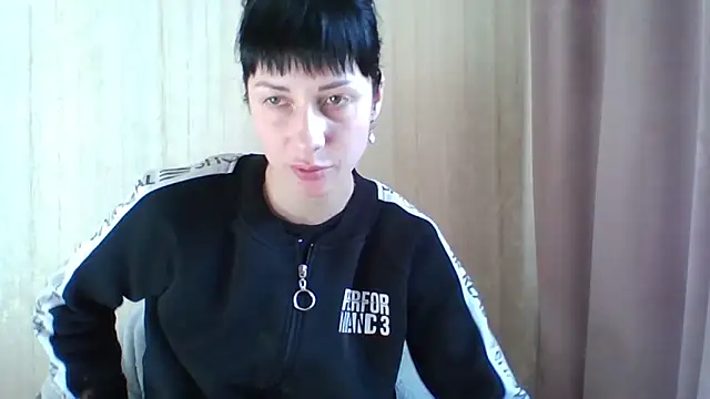 Snapshot of _Black-Panther_ chatting on 2, 11, 2025 Black-Panther online show from 2, 11, 2025