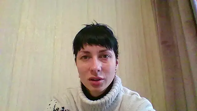 Snapshot of _Black-Panther_ chatting on 8, 11, 2025 Black-Panther online show from 8, 11, 2025