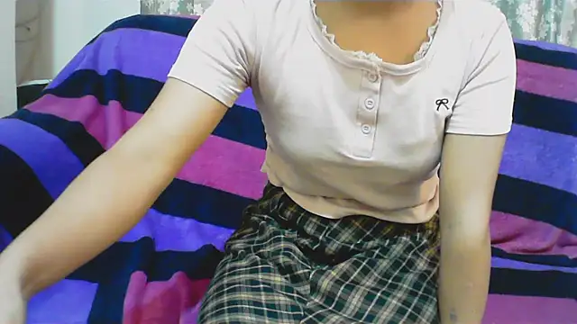 LAYLA 600 online show from 12, 11, 2025