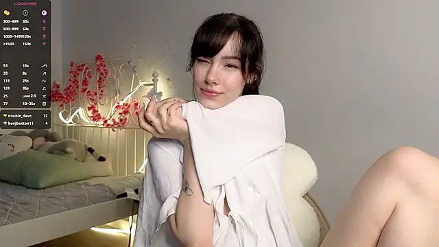 Snapshot of glamourr chatting on 15, 2, 2026 glamourr online show from 15, 2, 2026