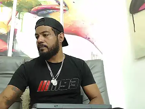 Snapshot of BladeFoxxx1 chatting on 15, 11, 2025 BladeFoxxx1 online show from 15, 11, 2025