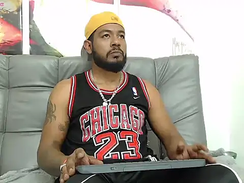 Snapshot of BladeFoxxx1 chatting on 26, 10, 2025 BladeFoxxx1 online show from 26, 10, 2025