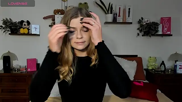 HaleyReedme online show from 13, 11, 2025