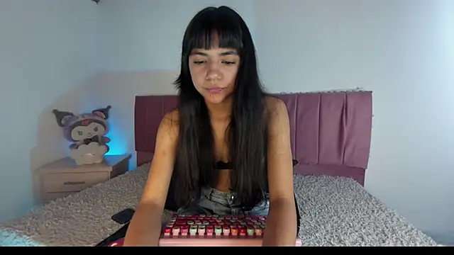 kitty-kryss online show from 23, 9, 2025