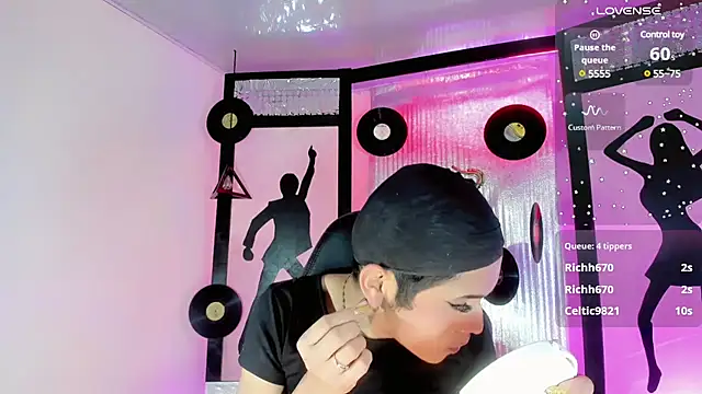 Nathalia Loess online show from 21, 3, 2025