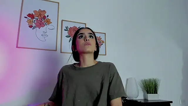 alana 111 online show from 26, 9, 2025