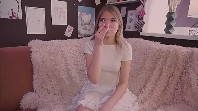 Snapshot of AinsleyBryan chatting on 19, 3, 2025 AinsleyBryan online show from 19, 3, 2025