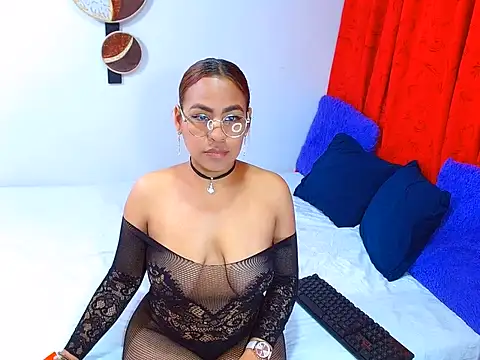 SharonCasttle online show from 24, 7, 2026