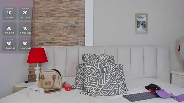 laura latinhot1 online show from 21, 5, 2026