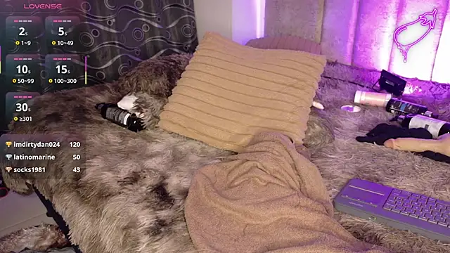 natasha  black online show from 19, 12, 2025