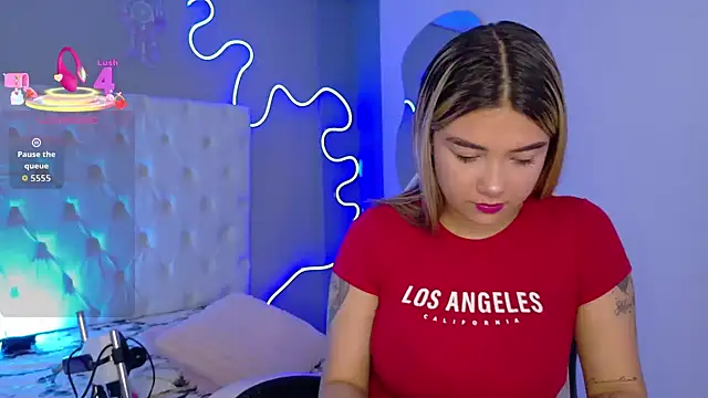 natasha  black online show from 7, 11, 2025