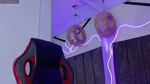 natasha  black online show from 24, 10, 2025