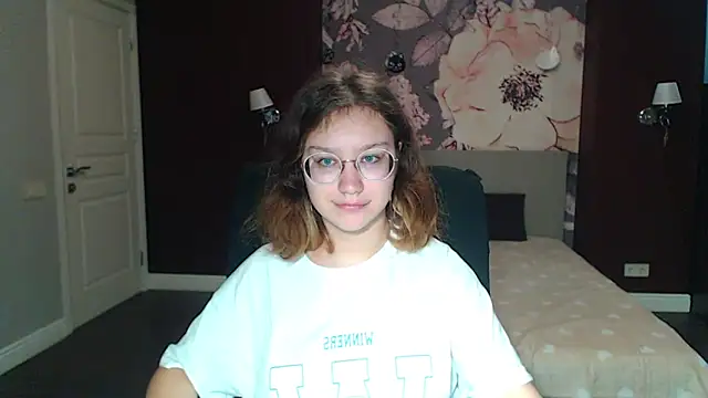 AngelinaLow online show from 13, 3, 2025