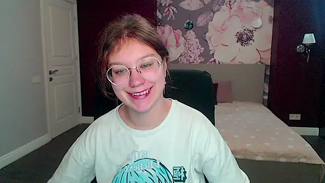 AngelinaLow online show from 19, 3, 2025