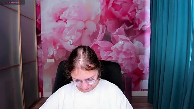 AngelinaLow online show from 1, 10, 2025