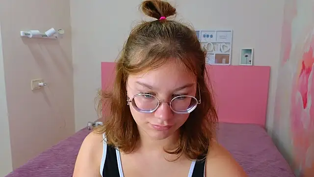 AngelinaLow online show from 14, 10, 2025