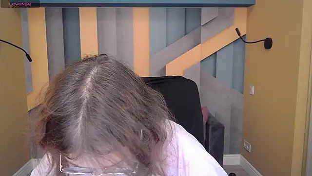 AngelinaLow online show from 2, 11, 2025