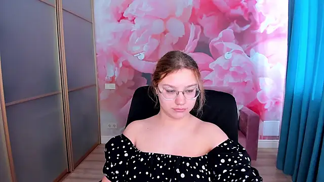 AngelinaLow online show from 1, 3, 2026