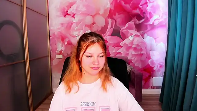 AngelinaLow online show from 28, 4, 2026