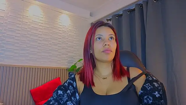 TiffanyWalk online show from 22, 9, 2025