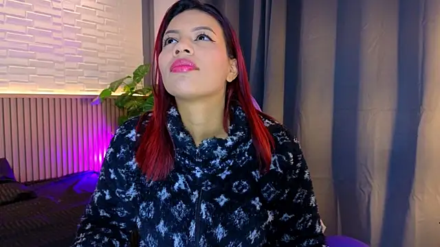 TiffanyWalk online show from 5, 11, 2025