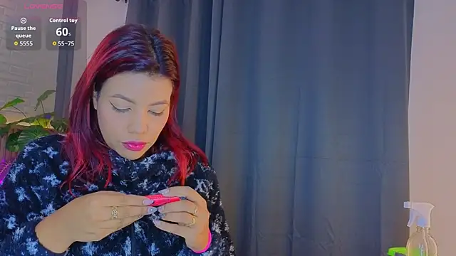 TiffanyWalk online show from 30, 9, 2025