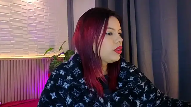 TiffanyWalk online show from 16, 11, 2025