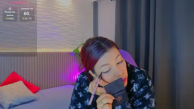 TiffanyWalk online show from 1, 10, 2025