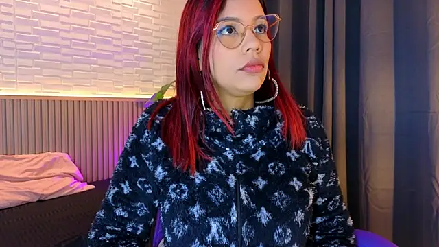 TiffanyWalk online show from 29, 10, 2025