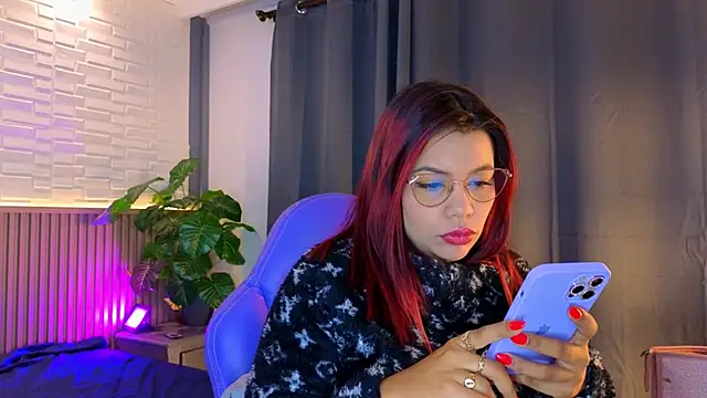 TiffanyWalk online show from 4, 11, 2025