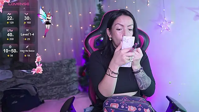 Madison Mayer online show from 1, 12, 2025