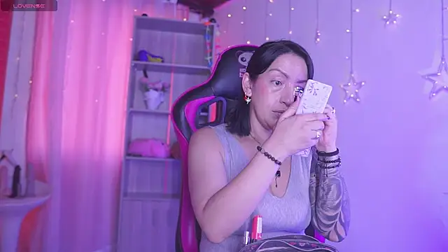 Madison Mayer online show from 22, 9, 2025