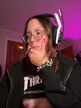 SpaceCowWhore online show from 2, 10, 2025