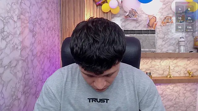 AndrewPeach  online show from 1, 10, 2025