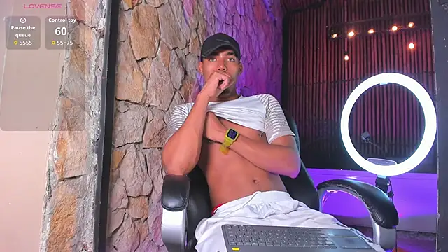 LiamByrne online show from 15, 12, 2025