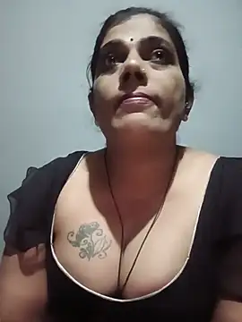 kissmetha online show from 11, 7, 2026