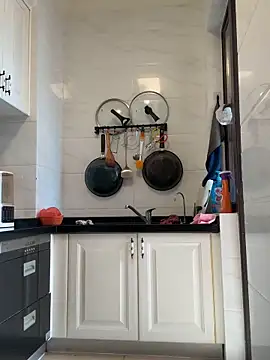 aa520uv online show from 2, 11, 2025