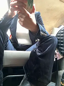 aa520uv online show from 3, 11, 2025