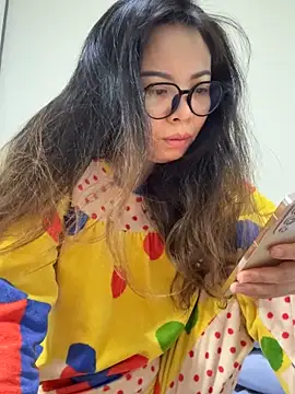 aa520uv online show from 8, 11, 2025